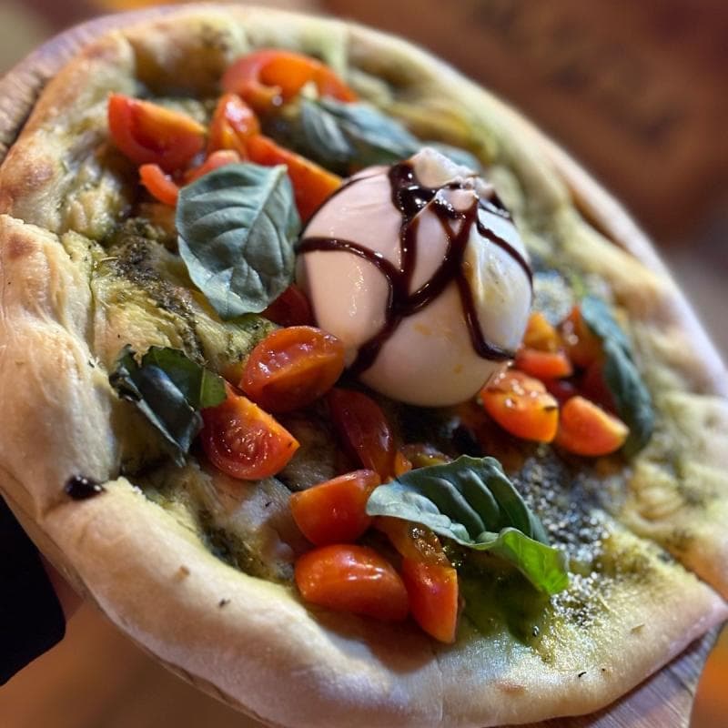 BURRATA SOBRE FOCACCIA