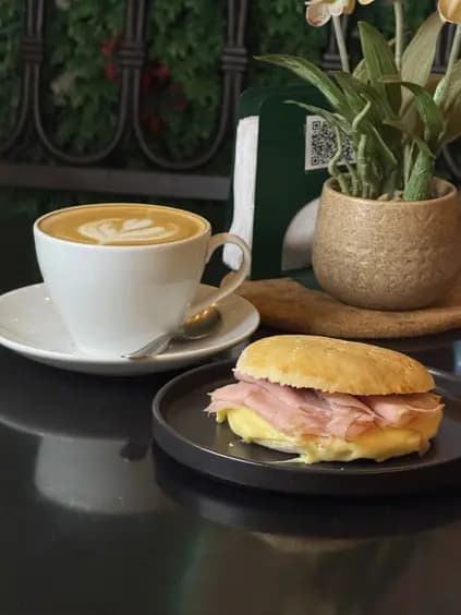 Combo Mañanero (hasta el medio dia)