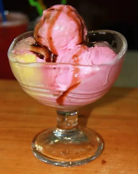 copa helado con frutas