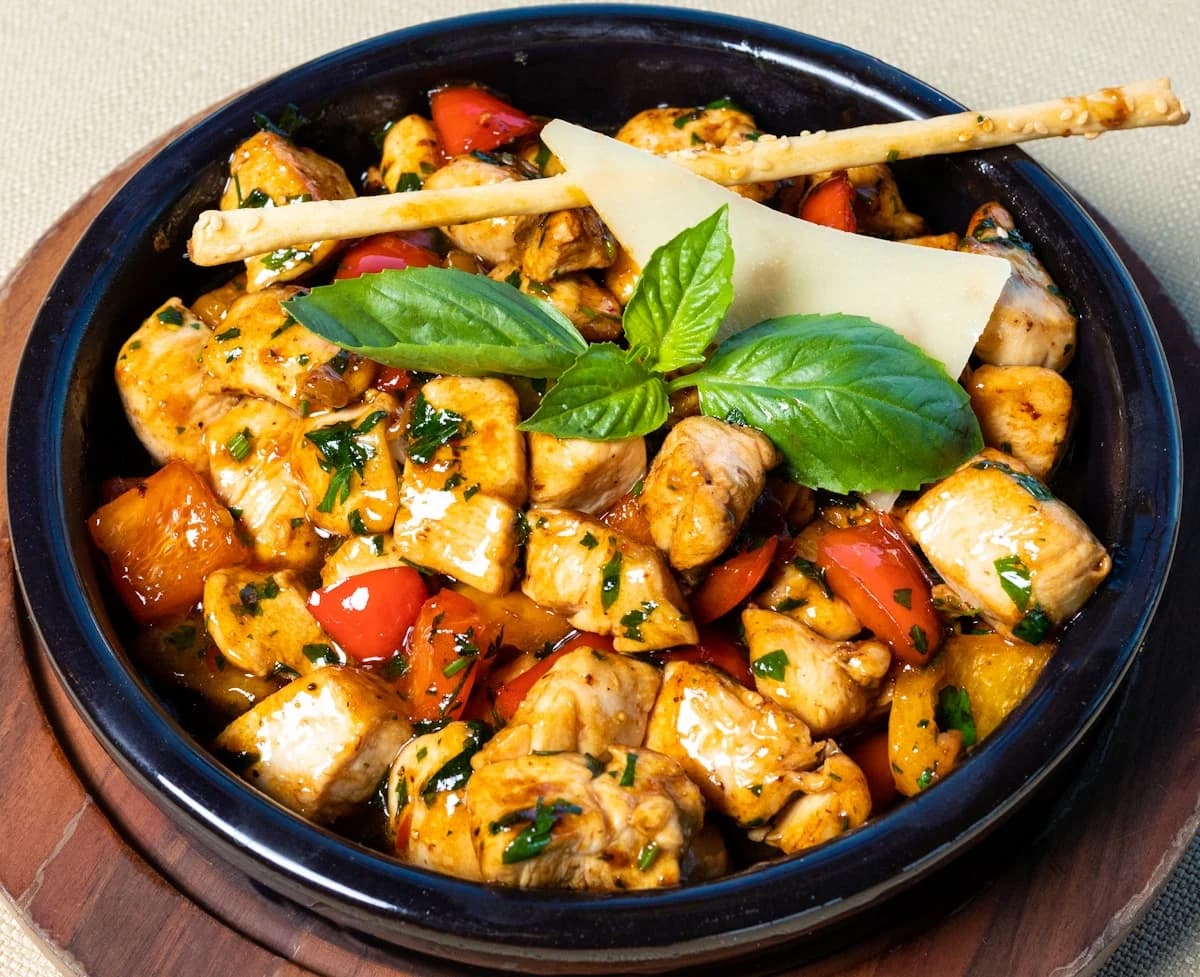 Pollo Saltado