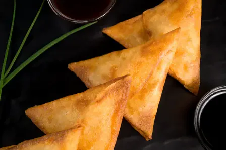 EMPANADAS DE AJI DE GALLINA