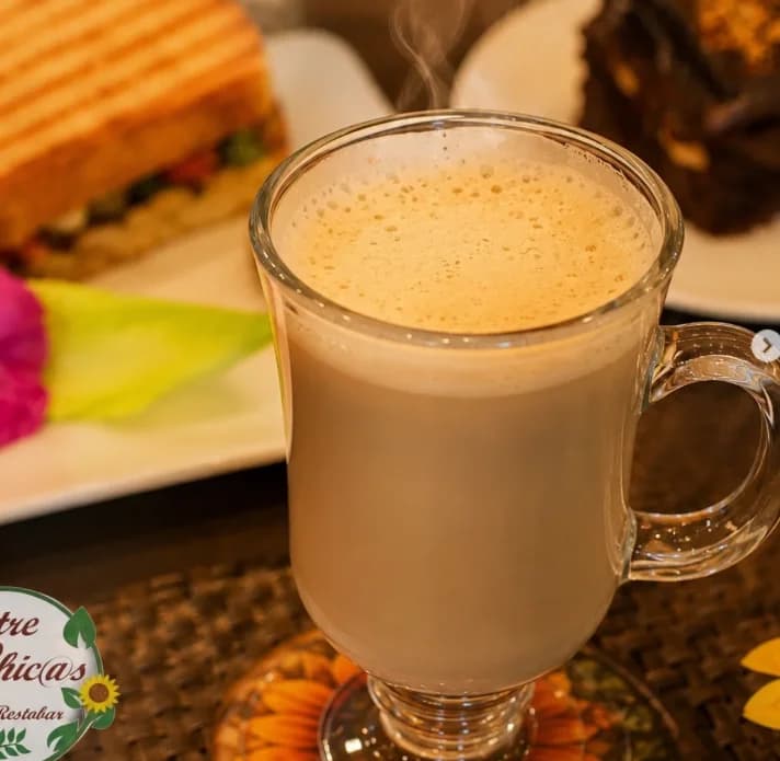 Café con leche caliente