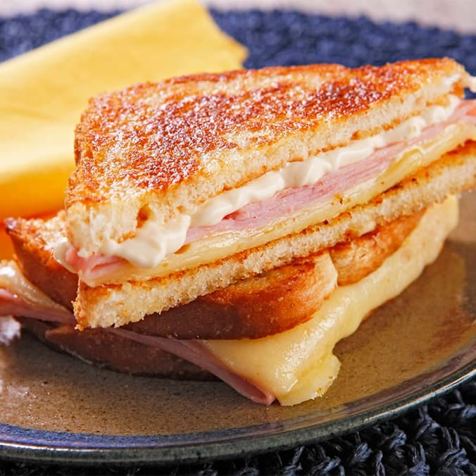 Sandwich Jamón Huevo