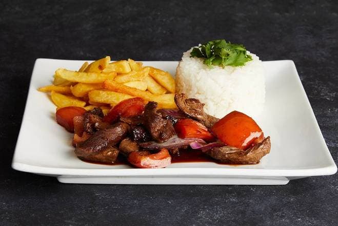 Lomo saltado