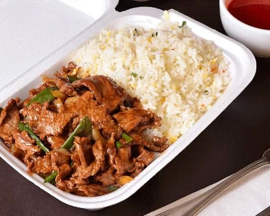 Colación de Carne Mongoliana con Ají