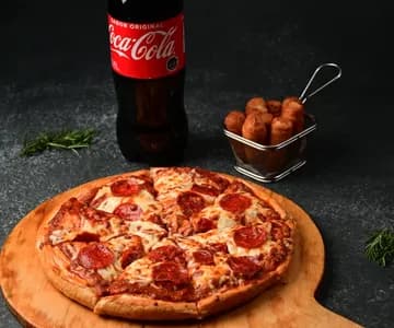 Pizza mediana + 2 ingredientes + 8 Tequeños + Bebida 1.5lts